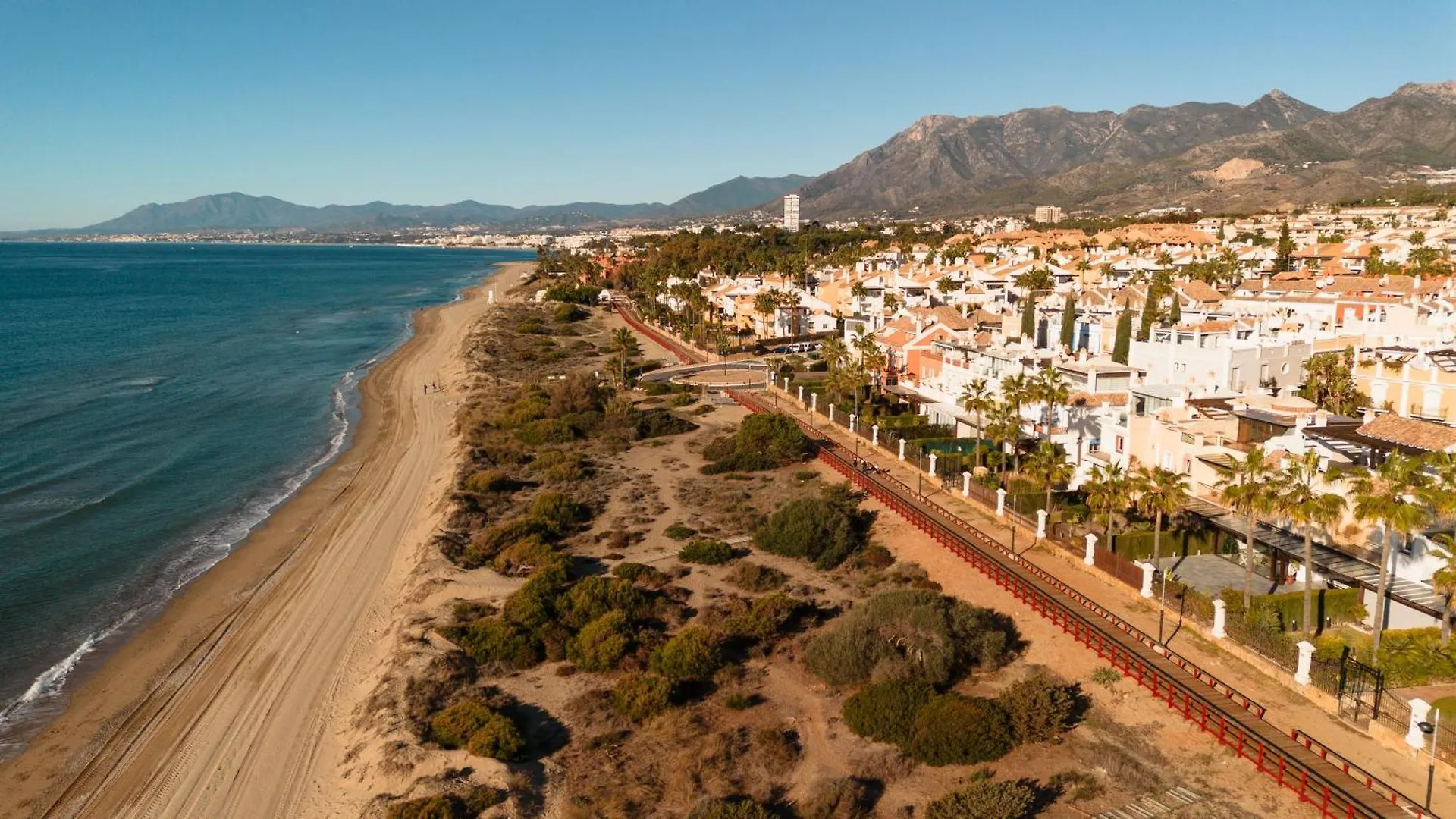 Renovated Apartment With Garden And Direct Beach Access, Marbella East Spain